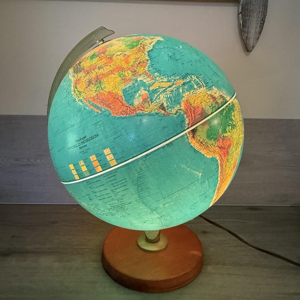Vintage Replogle World Horizon 12" Illuminated Globe Lamp USA Relief